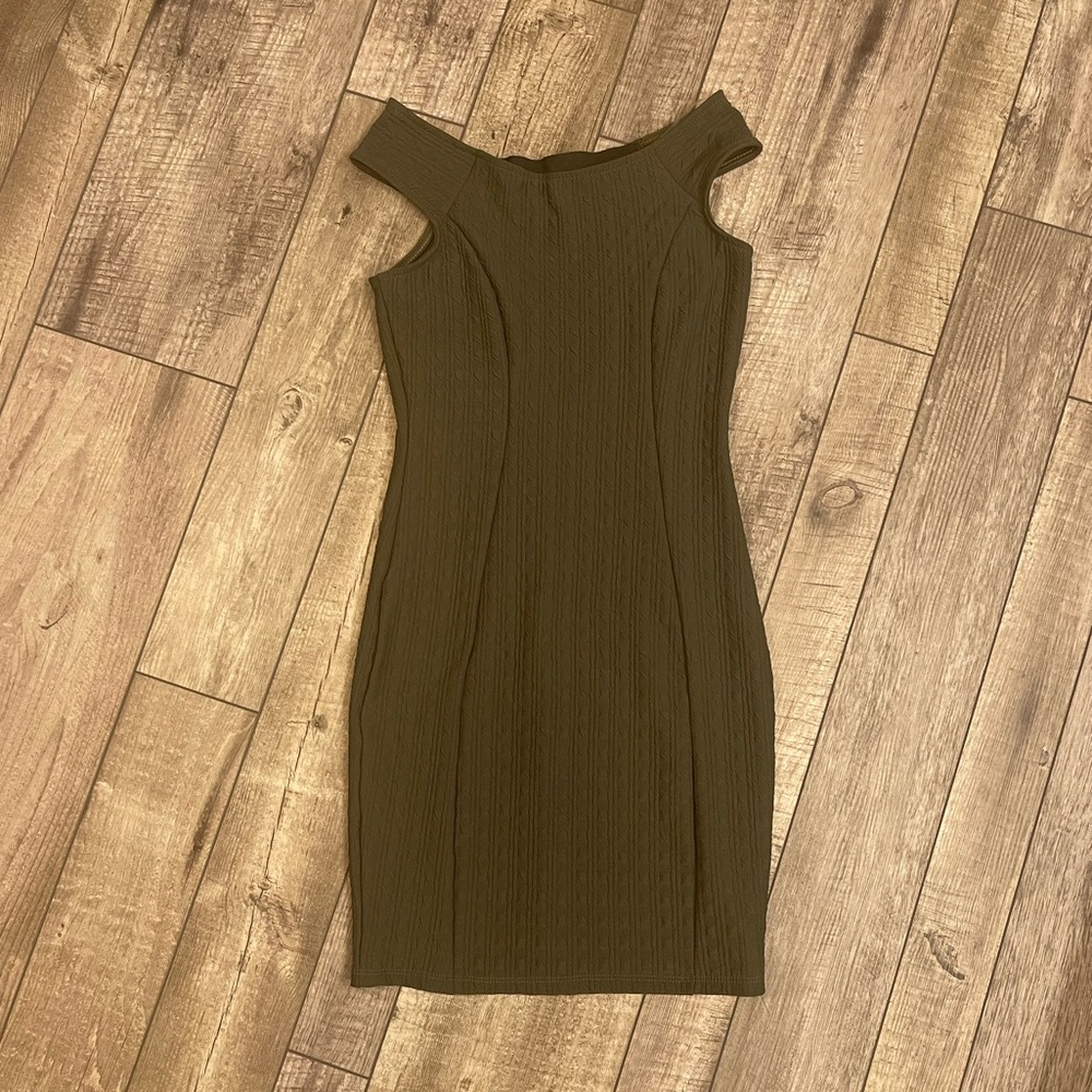 EASEL Women’s Dress